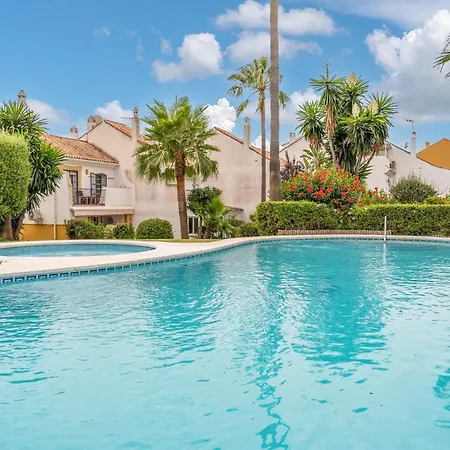 3 Bedroom Gorgeous Home In Estepona