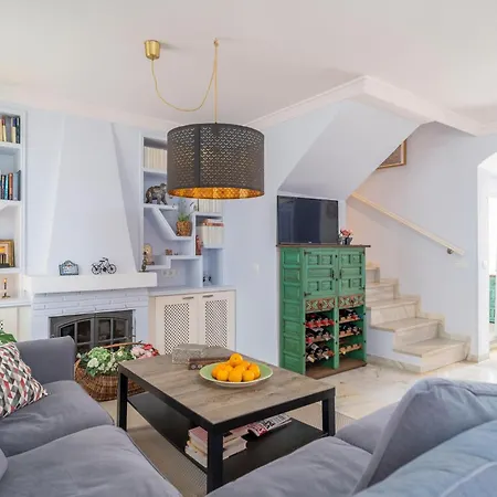 Holiday home 3 Bedroom Gorgeous Home In Estepona